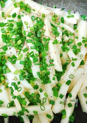 Hình của món Củ Sắn(Củ Đậu) Xào Tỏi.