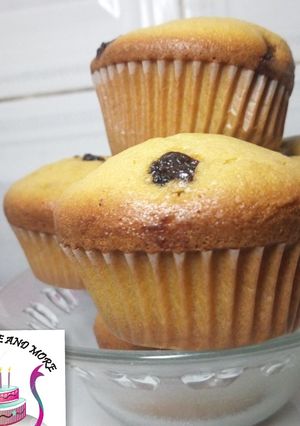 A picture of Vanilla cupcake.
