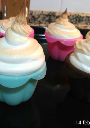 Una foto de Flan merengue