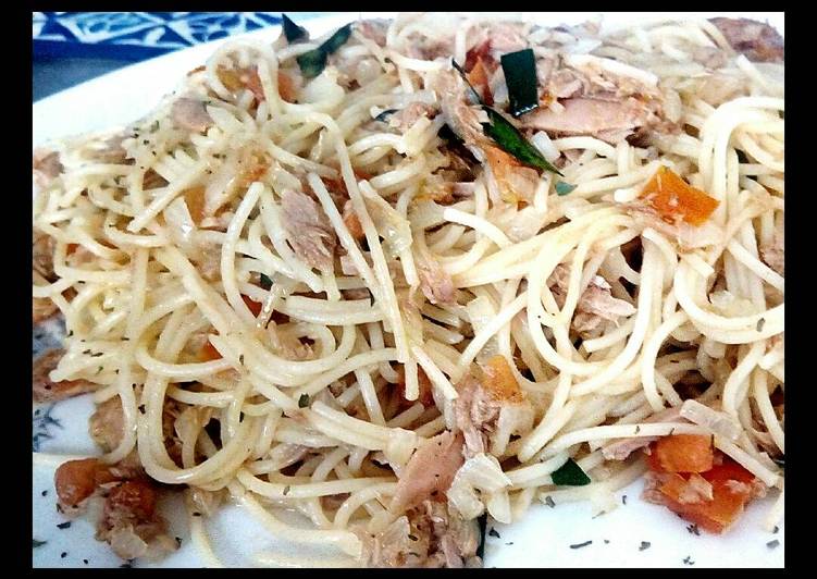 Resep Spaghetti Tuna oleh Kandiana Cookpad