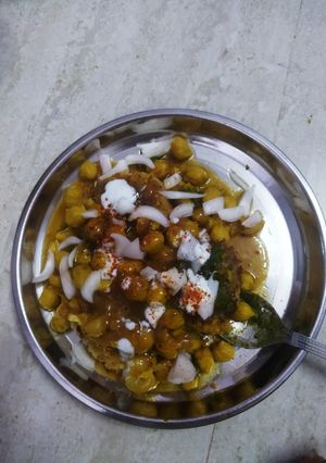 छोले टिकिया (chole tikiya recipe in Hindi) रेसिपी मुख्य फोटो