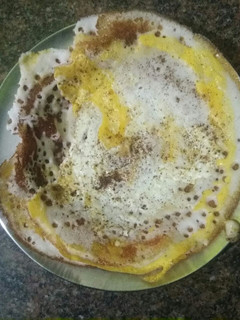 கருவேப்பிலை முட்டை தோசை(egg dosa recipe in tamil) செய்முறை முக்கிய புகைப்படம்