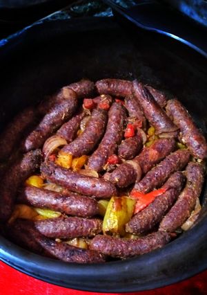 صورة لوصفة طاجن البطاطس بالسجق 🥔