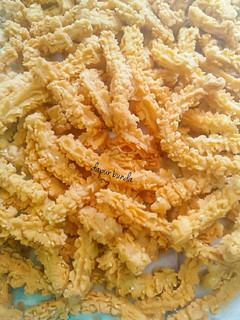 Foto resep Akar kelapa (manis renyah)