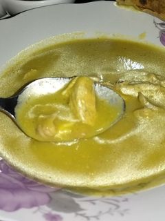 صورة لوصفة حساء الدجاج و الفطر🍗