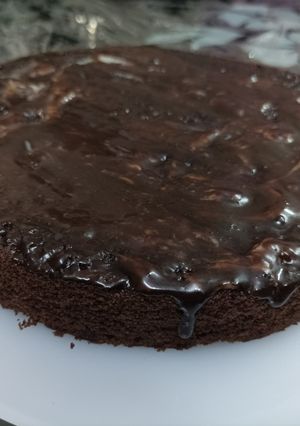 A picture of Eggless chocolate cake without oven.