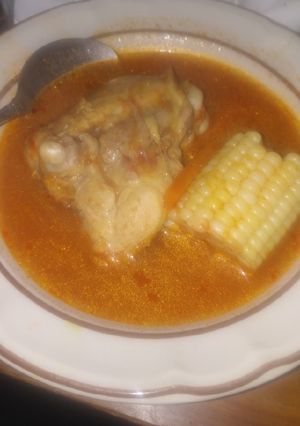 Una foto de Pollo mole de olla