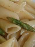 Fideos veganos con espárragos y limón 🍋