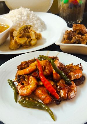 ফ্রায়েড চিলি প্রন(fried chilli prawn recipe in Bengali) রেসিপির প্রধান ছবি