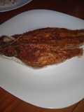 Pescado con aderezo de mayonesa -chipotle de un estudiante