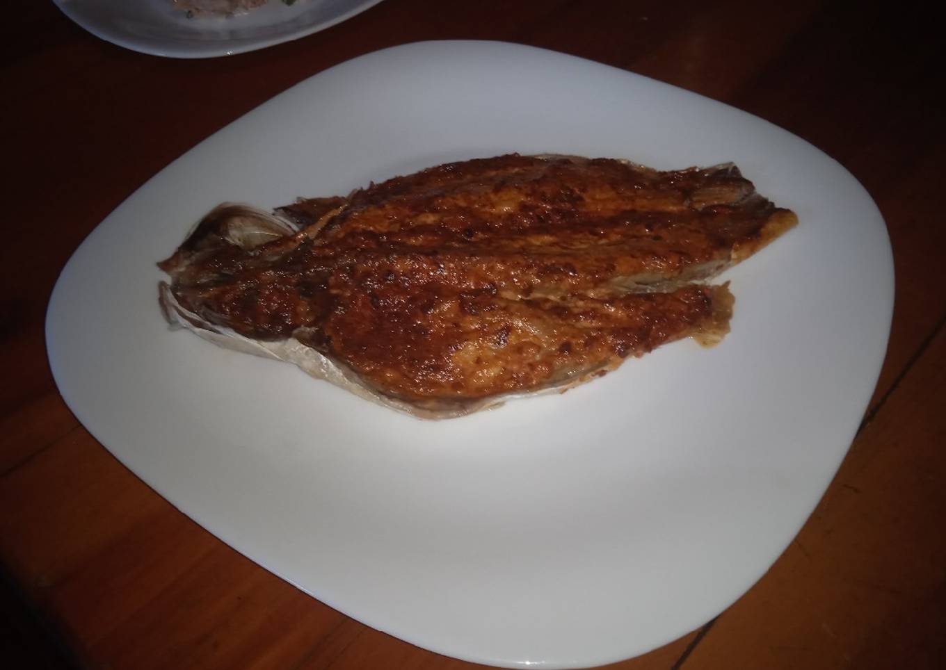 Pescado con aderezo de mayonesa -chipotle de un estudiante