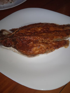 Una foto de Pescado con aderezo de mayonesa -chipotle de un estudiante