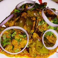 A picture of Stuffed Baingan/Brinjal/Eggplant Masala (No Onion, tomato).