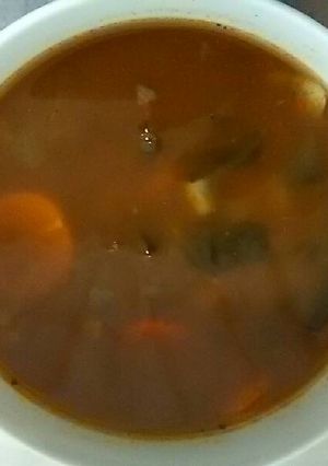 A picture of Japanese home made oxtail soup ramen past wakamen seaweed.