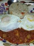 Arroz "a caballo" (Corned Beef con arroz blanco y huevos fritos)