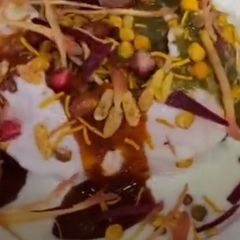 A picture of Raj kachori.