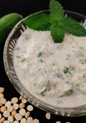 A picture of 2 min Cucumber raita.