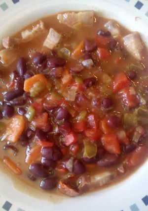 Una foto de Puchero de alubias pintas