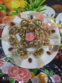 A picture of Kaju dry fruit burfi.