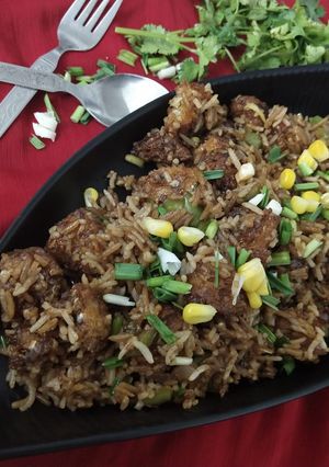 A picture of Manchurian rice.