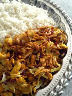 عکسی از دستور زرشک پلو با مرغ ریش ریش