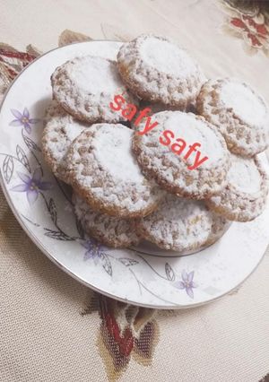 A picture of Oatmeal Kahk (No Flour).