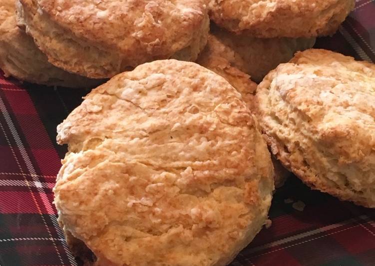Steps to Make Award-winning Buttermilk biscuits