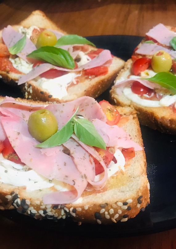 Una foto de Bruschetta