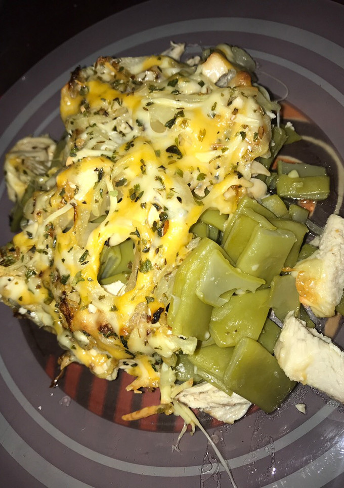 Una foto de Judías Planas con pollo gratinada