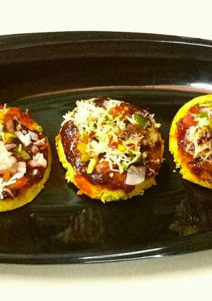 A picture of Pizza Dhokla.
