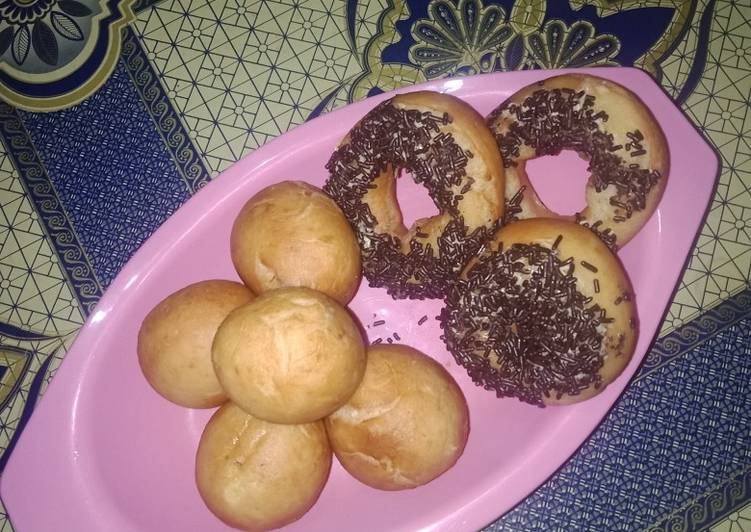 Bola donut kentang coklat