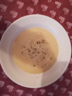Una foto de Crema de cebolla y patata