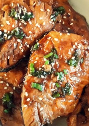 Hình của món Cá hồi sốt teriyaki.