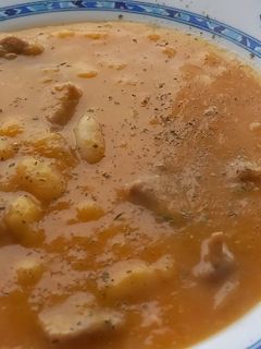 Una foto de Habas con puré de calabaza