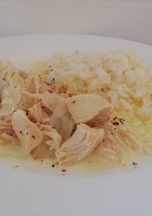 Una foto de Pollo con crema fácil