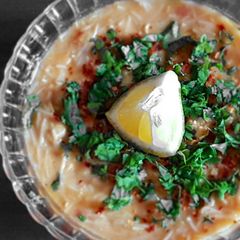 A picture of Chaaza (burmese dish).