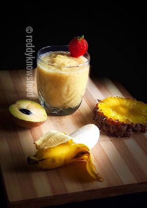 A picture of Healthy Sugar Free- Pina colada smoothie.