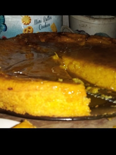 Una foto de Torta de tangerinas brillosa