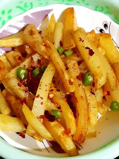 ক্রিস্পি পটেটো ফ্রাই (Crispy potato fry recipe in Bengali) রেসিপির প্রধান ছবি