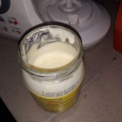 A picture of Mayonnaise.