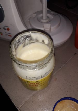 A picture of Mayonnaise.