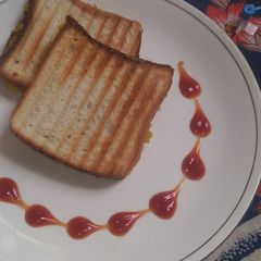 A picture of Masala Aloo Grilled Toast.