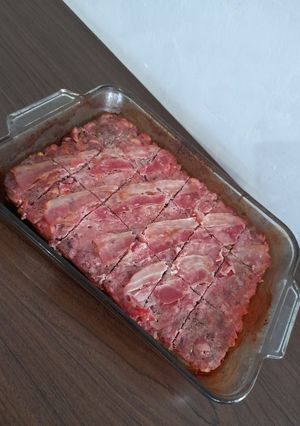 A picture of Meatloaf.