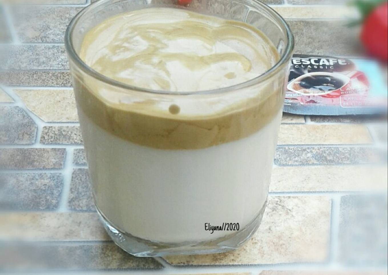 Dalgona coffee (no mixer)