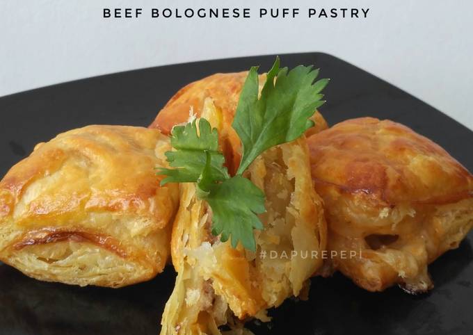 Beef Bolognese Puff Pastry 🥩