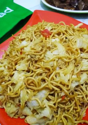 Foto resep Mie goreng kolor (kol dan telor)