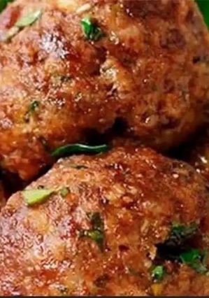 A picture of Albondigas de Berenjena.