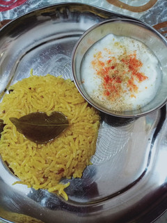 પુલાવ (Pulav Recipe In Gujarati) રેસીપી મુખ્ય ફોટો