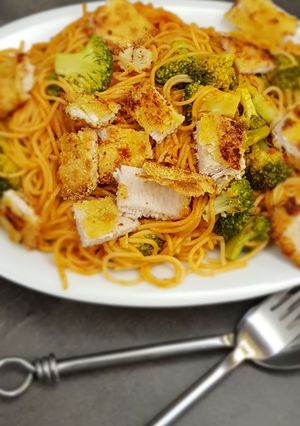Une photo de °Pâtes à l'escalope panée°