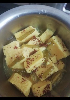 A picture of Dhokla.